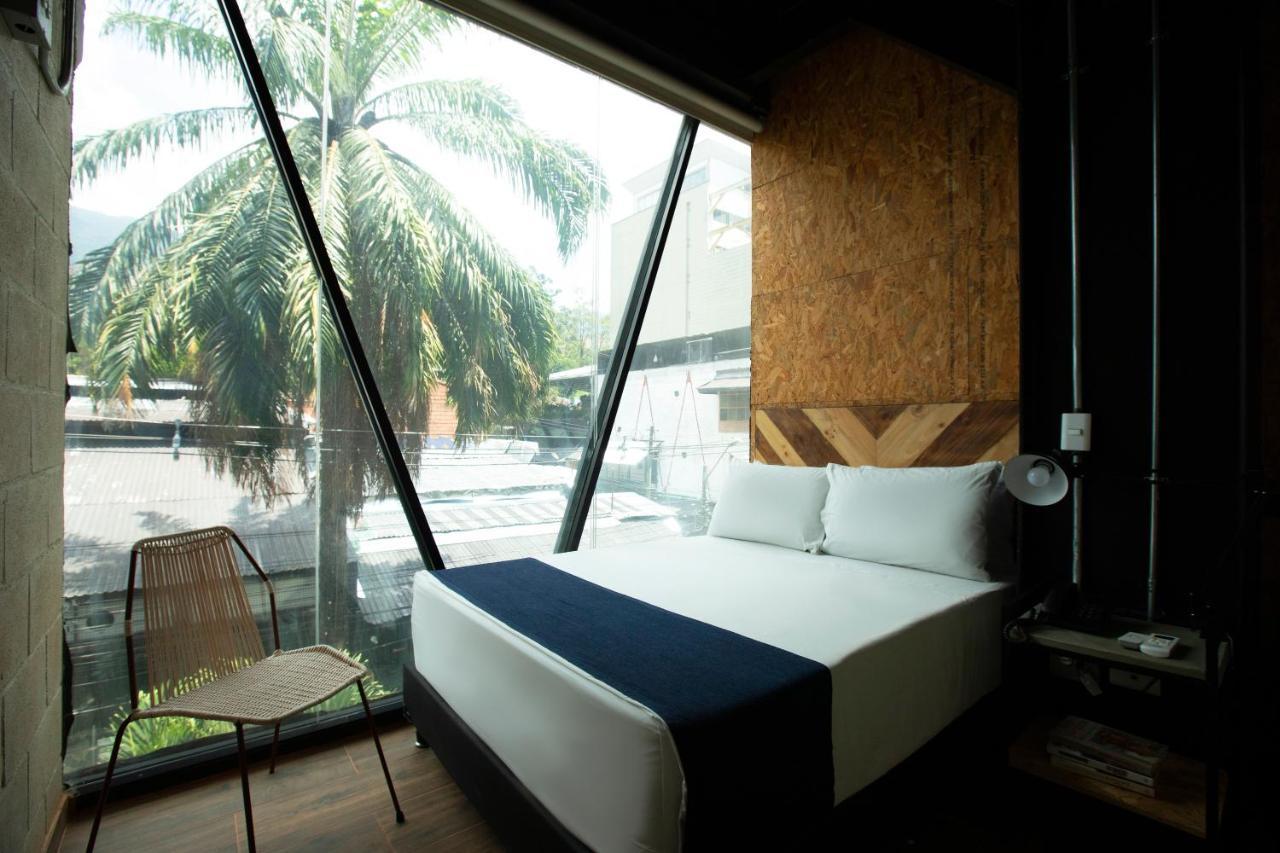 Hotel Lleras Park Concept 2*